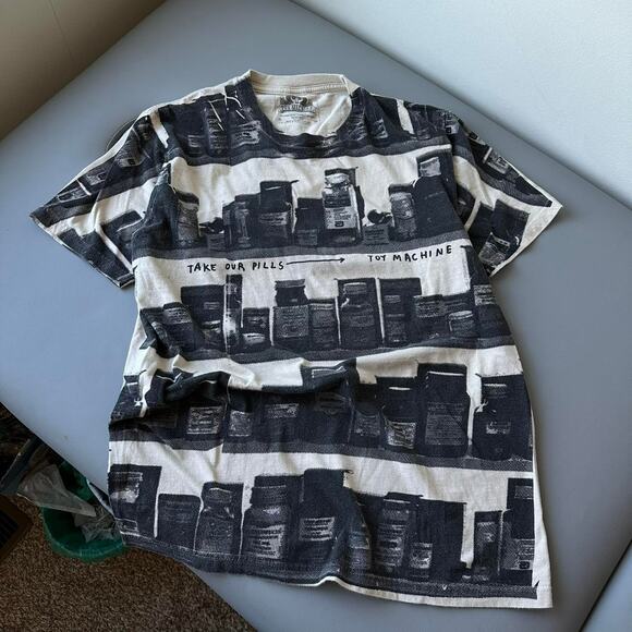 Vintage Rare 2000s Toy Machine Skate Skateboards Skate Shirt - Picture 4 of 6